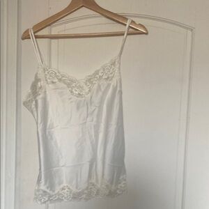 Ralph Lauren Elegant White Lace Trim Cami Top and matching shorts brand new